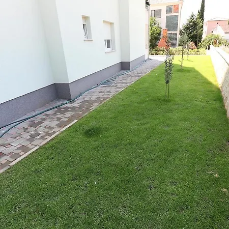 Seaside With A Swimming Pool Okrug Gornji, Ciovo - 5962 Апартаменты Трогир