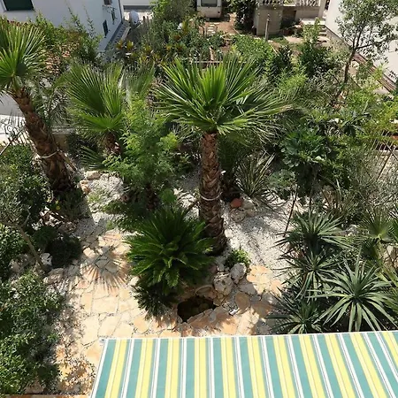 Апартаменты Seaside With A Swimming Pool Okrug Gornji, Ciovo - 5962 Трогир