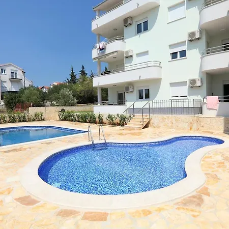 Апартаменты Seaside With A Swimming Pool Okrug Gornji, Ciovo - 5962 Трогир