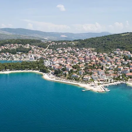 Seaside With A Swimming Pool Okrug Gornji, Ciovo - 5962 Апартаменты *